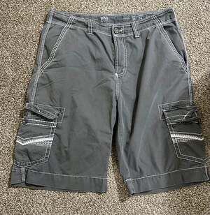 BKE Athletic Fit Grey Cargo Shorts Contrast Stitch Size 34